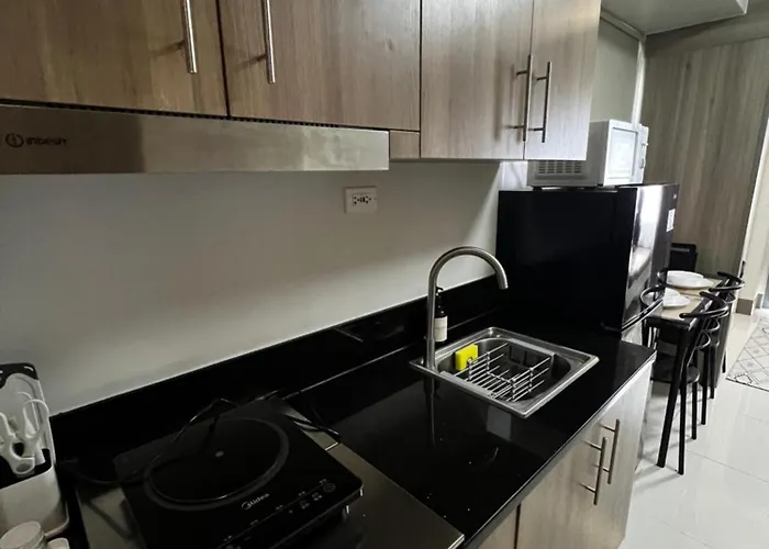 Aparthotel High Rise Haven At Greenfield Mandaluyong Fame Residences Shangrila Megamall Manila